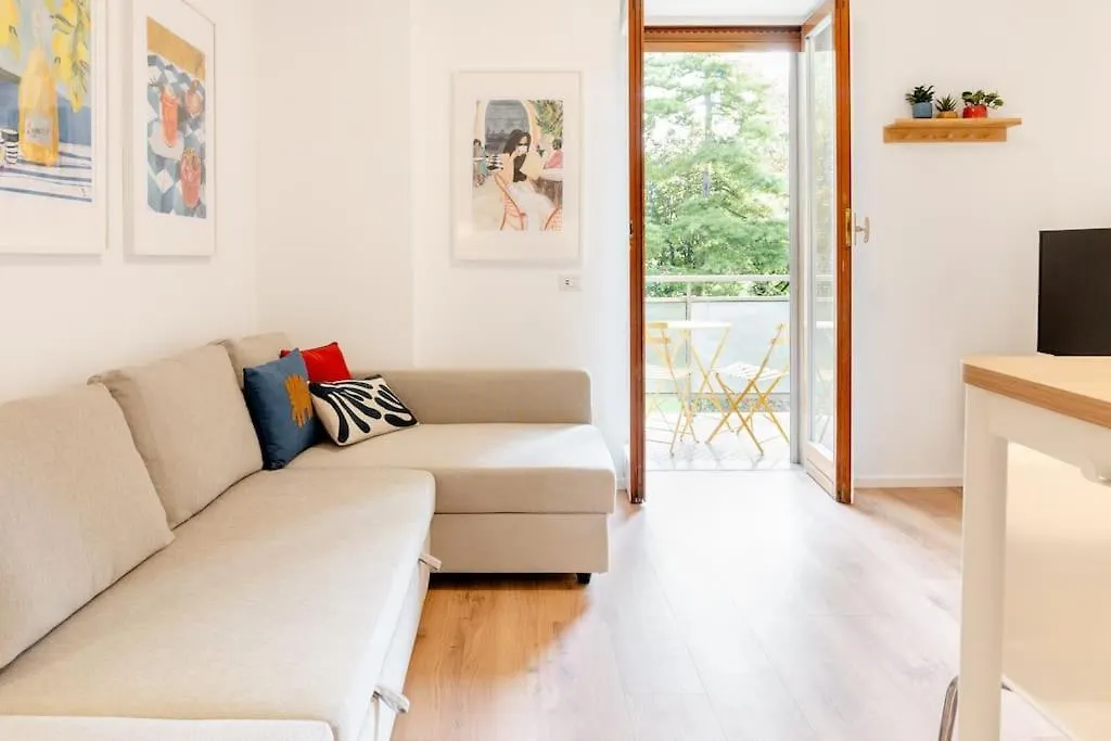 Luxury 1 Bedroom Apartment, Close To San Siro, Fiera And 10 Min Metro To Duomo Milano